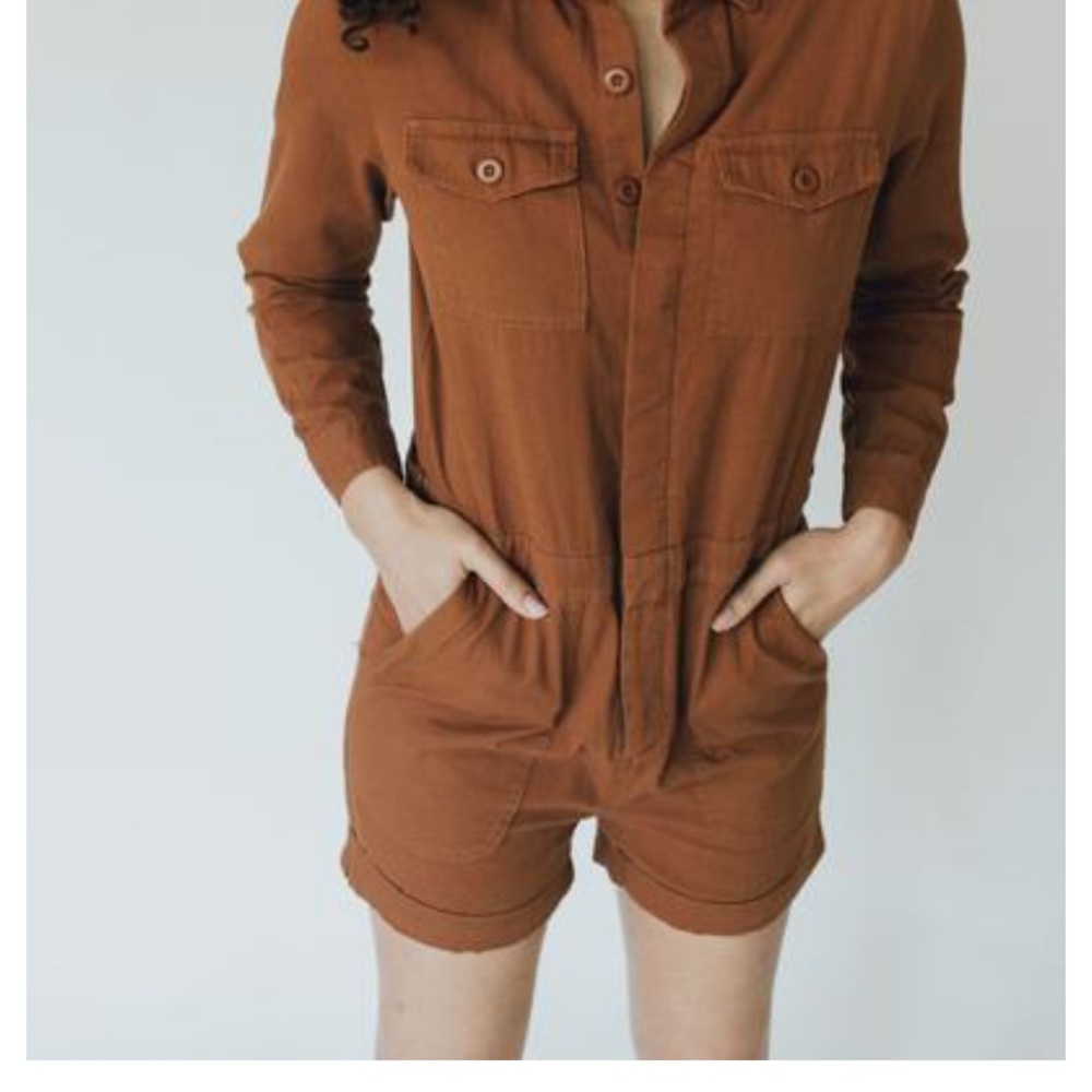 Reese long sleeve romper! Brick color